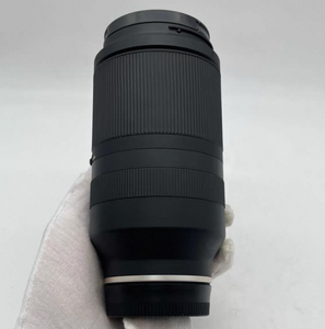 สินค้ามือสอง ยินดีให้ตรวจสอบ — เลนส์ 70-180 มม. f/2.8 Di III VXD E สภาพเกรด A ไม่มีเชื้อราหรือฝ้า พร้อมฮูด! - Product Image 3