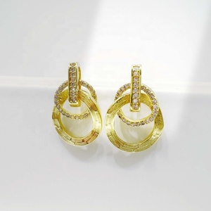 Pendientes de plata de ley 925 personalizados, estilo hip hop, chapados en oro de 18k, venta al por mayor, pendientes geométricos grandes, exagerados, únicos, estilo occidental para mujer - Product Image 1