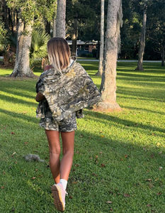 कस्टम लोगो डिजिटल dtg मुद्रण लोचदार छलावरण फसल सबसे ऊपर, महिला टैंक में सबसे ऊपर स्लीवलेस लघु कैमियो महिलाएं - Product Image 2