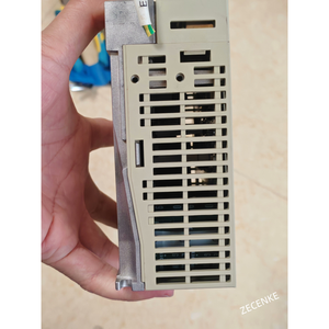 Servopack Yaskawa SGDH-01AE Servo <span class=keywords><strong>Dirve</strong></span> 200V IP1X 0-55*C SGDH01AE Usado - Product Image 4