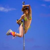 Bikini argenté lamé, barre de pole dance en acier, plateforme de danse LED éclairée, poteaux autoportants, plateforme de scène GOGO, lumières de scène GOGO
