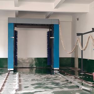 Laveuse de bus à portail résistant à la corrosion Séchage automatique Machine à laver de bus à roulement rentable à faible énergie - Product Image 1