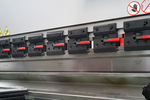 Myt tự động điện da53t Hệ Thống Báo Chí phanh CNC thủy lực Báo Chí phanh máy 250t Báo Chí phanh cho tấm kim loại - Product Image 3