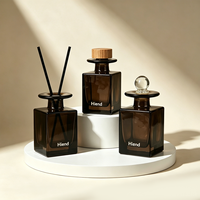 Petit minimum de commande : 500 pièces, flacon diffuseur en verre de 150 ml, pack de démarrage nouvelle marque, service d'impression d'étiquettes personnalisées facile.