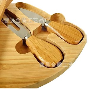 Plateau à fromage en bois massif Golden Shield avec ensemble de couteaux à tiroir pour usage domestique, modèle 2024 - Product Image 5