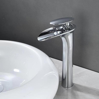 Offre Spéciale 304 acier inoxydable or noir chaud et froid salle de bain cascade robinet de bassin