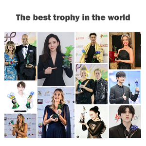 Gravure populaire en gros personnalisée prix de <span class=keywords><strong>cristal</strong></span> blancs K9 <span class=keywords><strong>cristal</strong></span> Base sculpture trophée de récompense de trophée de <span class=keywords><strong>cristal</strong></span> - Product Image 2