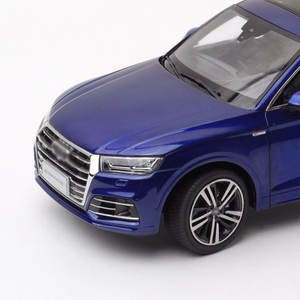 Q5L 2018 1:18 Modellino di Auto Pressofuso in Metallo Lega di Zinco con Portiere Apribili per Decorazione e Collezione Idee Regalo - Product Image 5