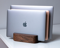 Support vertical pour ordinateur portable en bois de qualité supérieure, station d'accueil multi-appareils, support pour configuration de bureau, accessoires d'organisation de bureau