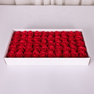 TC Vente en gros <span class=keywords><strong>pas</strong></span> chère de pétales de rose artificiels pour décoration de mariage, têtes de fleurs de 5 cm, 50 pièces par boîte cadeau, roses en savon à 3 couches - Product Image 5