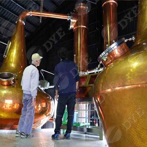 Alambique Doble de Cobre DYE Comercial de 5000L para la Elaboración de Whisky Japonés - Product Image 4