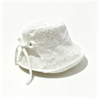 Chapeau Bob Blanc en Dentelle pour Femme avec Nœud, Broderie Florale Respirante, Protection Solaire, Casquette de Pêcheur pour l'Été, la Plage et les Voyages