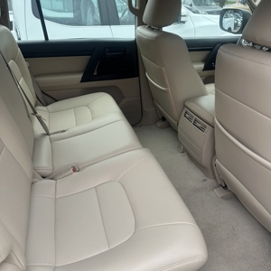 Land Cruiser GXR V6 Usato, SUV Fuoristrada, 7 <span class=keywords><strong>Posti</strong></span> con Abitacolo Spazioso, Robusto e Durevole, Ideale per Guida su Lunghe Distanze - Product Image 6