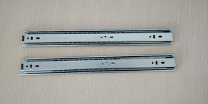 Glissière de tiroir à roulement à billes à extension complète de 45 mm, 3 sections, quincaillerie pour armoire de cuisine, pour usage intérieur et extérieur - Product Image 3