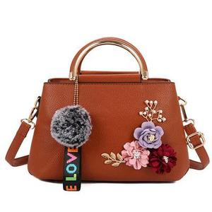 Bolsos de Mano para Mujer, de Diseño de Lujo, en Cuero PU, con Asa para Hombro, Adornos de Flores, Remaches y Colgante de Bola de Peluche - Product Image 3