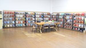 Ballon de basket d'entraînement PSYCHE taille officielle 7, prix compétitif, HF-W7001-1, caoutchouc hygroscopique PU, 1,0 kg, design ondulé, qualité lourde - Product Image 6