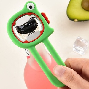Abridor de Botellas Magnético para Refrigerador, de Acero Inoxidable, con Diseño de Dibujos Animados, Abridor de Botellas de Cerveza y Vino de Silicona - Product Image 4