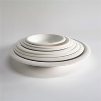Assiettes en céramique en gros avec des assiettes plates en porcelaine blanche bon marché en vrac pour les mariages