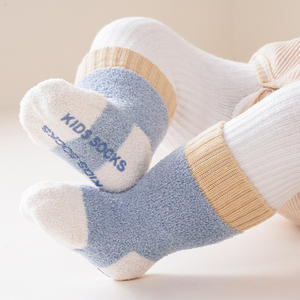2023 invierno suave acogedor interior <span class=keywords><strong>dormir</strong></span> cómodo recién nacido <span class=keywords><strong>calcetines</strong></span> de bebé cálido invierno <span class=keywords><strong>calcetines</strong></span> <span class=keywords><strong>para</strong></span> niños - Product Image 2