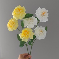 Bouquet de 3 roses artificielles en soie – Haute simulation, semi-fait main, pour décoration murale et de table