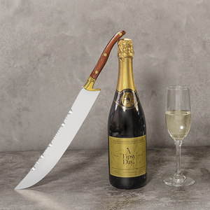 Sable de champán de 27 cm sin afilar, con borde Granton, mango de madera, guardacuchillas de latón, herramienta ceremonial para sabrage, para hostelería, eventos y catering. - Product Image 2