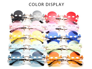 Occhiali da Sole Unisex Ovali Senza Montatura a Forma di Teschio, Tendenza 2025, UV400, Colorati Arancione e Bianco, per Feste di Halloween - Product Image 4