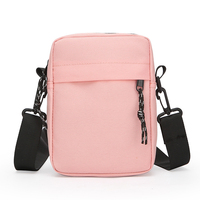 Sac de poitrine QXMOVING personnalisé avec logo, en nylon imperméable, pour homme et femme, sangle réglable, petite sacoche avec 3 poches