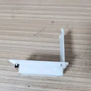 High Quality 2aaa White Battery Holder/Case/Box With Cover And Switch