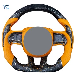 Volante Deportivo <span class=keywords><strong>de</strong></span> <span class=keywords><strong>Fibra</strong></span> <span class=keywords><strong>de</strong></span> <span class=keywords><strong>Carbono</strong></span> YZ American Muscle con Calefacción y Pantalla LED para Dodge Ram Charger Srt Challenger Hellcat 2015-2024 - Product Image 1