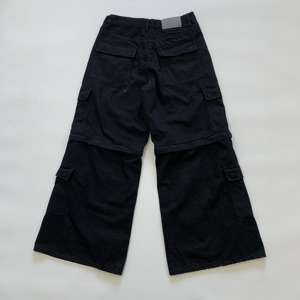 DENIMGUYS Pantalones Cargo desmontables para hombre, ropa de calle con múltiples bolsillos, pantalones cortos holgados con cremallera - Product Image 2