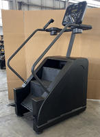 Machine d'escalade d'intérieur intelligente de haute qualité pour salle de sport, simulateur d'escalier commercial