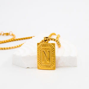 Nuovo alla moda A A A Z parola lettera placcato oro in acciaio inox cubano A catena di forma quadrata collana pendente per donna uomo - Product Image 4