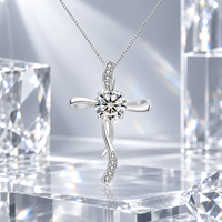 Collier pendentif croix en argent sterling 925 avec moissanite VVS taille brillant rond de 8 mm pour femme, vente en gros