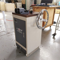 Machine de brochage manuelle pour la préparation d'échantillons à encoche en V ou en U pour les essais d'impact sur les métaux