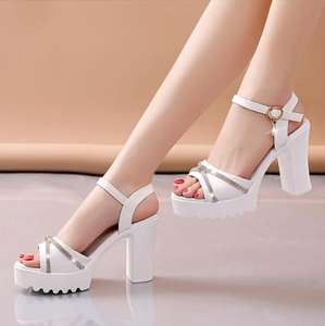 Coarse Heel Sandal Women's New Waterproof Platform Thick Bottom Fish Mouth Sandals <b>Large</b> Size Joker Fashion Bright Leather High - Product Image 4