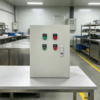 Panneau de commande électrique en acier inoxydable avec nombre de prises personnalisé pour système de distribution électrique d'usine