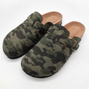 <span class=keywords><strong>Mules</strong></span> et sabots d'intérieur/extérieur pour femmes en similicuir suédé vert militaire de haute qualité avec soutien de la voûte plantaire en <span class=keywords><strong>cuir</strong></span> de vachette - Product Image 1