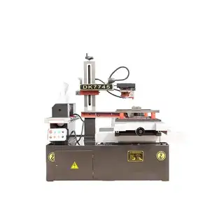 Máquina CNC de corte rápido de fio DK7735 Máquina de endireitamento e corte de fio Edm