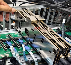 Solución de Refrigeración Líquida de Alto Rendimiento para Módulo H100 con 8 GPU - Product Image 6