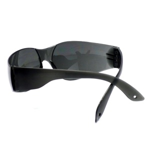 <span class=keywords><strong>Gafas</strong></span> deportivas transparentes antideslumbrantes de alta definición para ordenador, a prueba de polvo, a prueba de colisiones, <span class=keywords><strong>gafas</strong></span> de trabajo a prueba de <span class=keywords><strong>salpicaduras</strong></span> - Product Image 4