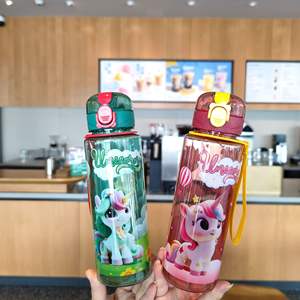 קריקטורה חד קרן ילדים חד קרן ילדים פלסטיק 700 מ "ל שתייה ישירה עם חבל וקש לילדים לבית הספר - Product Image 2