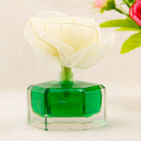 Diffuseur de parfum d'ambiance de luxe True Scent en verre avec fleur de Sola en bois, huile essentielle pour la maison