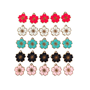 Pendentifs en alliage de fleurs de cerisier, breloques à cinq pétales, accessoires de bijoux pour collier, porte-clés, breloque de téléphone, cadeau unisexe - Product Image 3