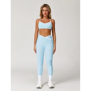 Ensemble de sport pour femme : Soutien-gorge de sport à bretelles spaghetti et dos croisé, Legging taille haute, Tenue de yoga assortie, Bordure contrastante sans couture - Product Image 2