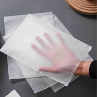 Sacs en plastique à fermeture éclair transparents double face givrés en PE pour l'emballage des chaussettes d'automne/hiver avec logo personnalisé