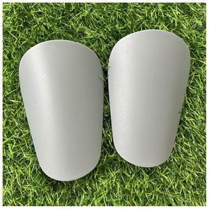 Espinilleras Pequeñas Personalizadas al por Mayor con Logotipo Sublimado, Mini Espinilleras de Fútbol - Product Image 4