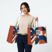 Sac de courses en PP tissé personnalisé en gros, imprimé géométrique laminé, sac fourre-tout réutilisable pour les marques de style de vie, les boutiques et la vente au détail