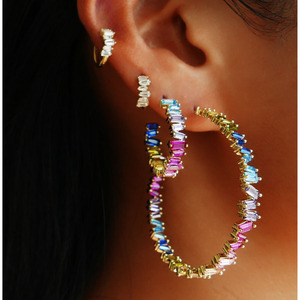 Gioielli di moda placcati in <span class=keywords><strong>oro</strong></span> donne europee di lusso full CZ <span class=keywords><strong>cerchio</strong></span> mix arcobaleno zircone cubico orecchino a <span class=keywords><strong>cerchio</strong></span> - Product Image 2