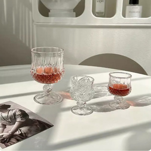 Verres à vin rouge en verre transparent de style vintage, verres à champagne en relief, flûtes à champagne - Product Image 1