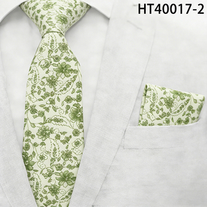 Cravate florale vert sauge pour homme, style décontracté, en coton biologique recyclé, avec poche, motif floral - Product Image 3